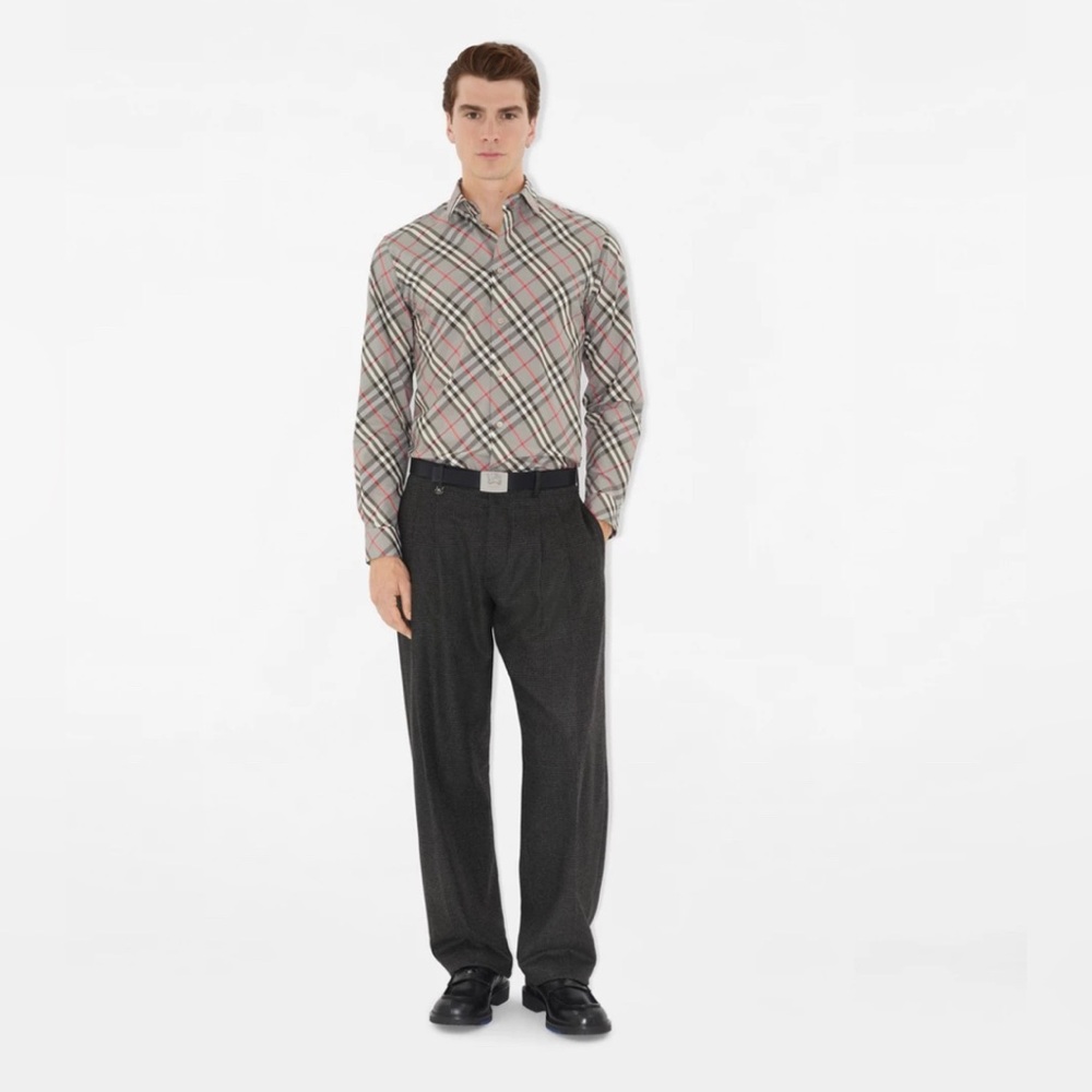 Burberry Men's Plaid Shirt - Red and Black